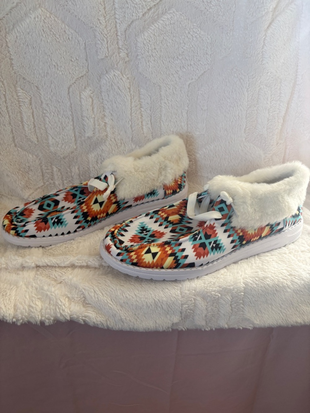 Cozy Aztec-Print Fleece-Lined Women's Slip-On Shoes - White Trim
